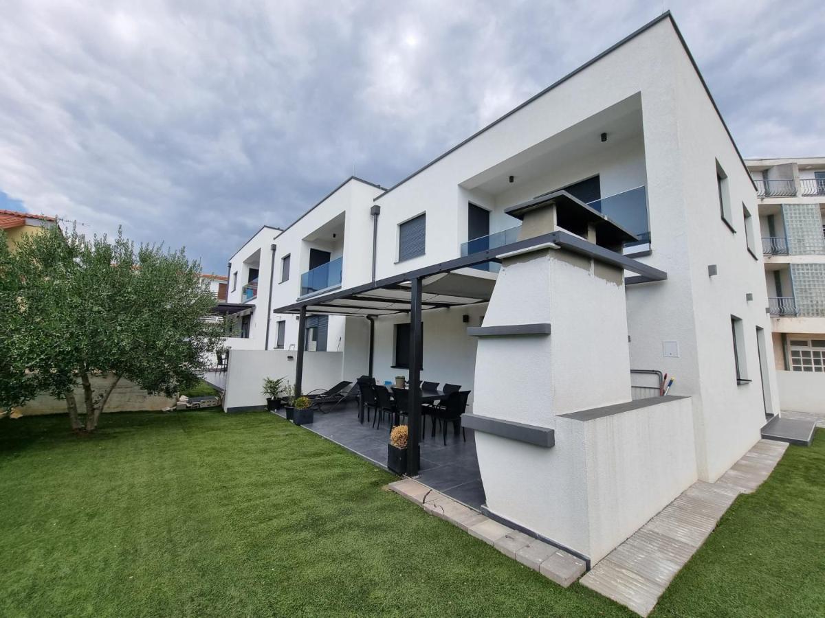Holiday House Gavran Vodice Buitenkant foto